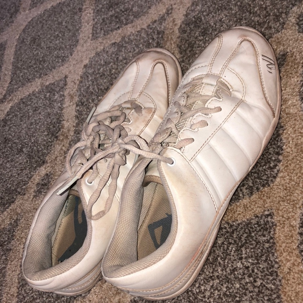 Varisty womens shoes size 8